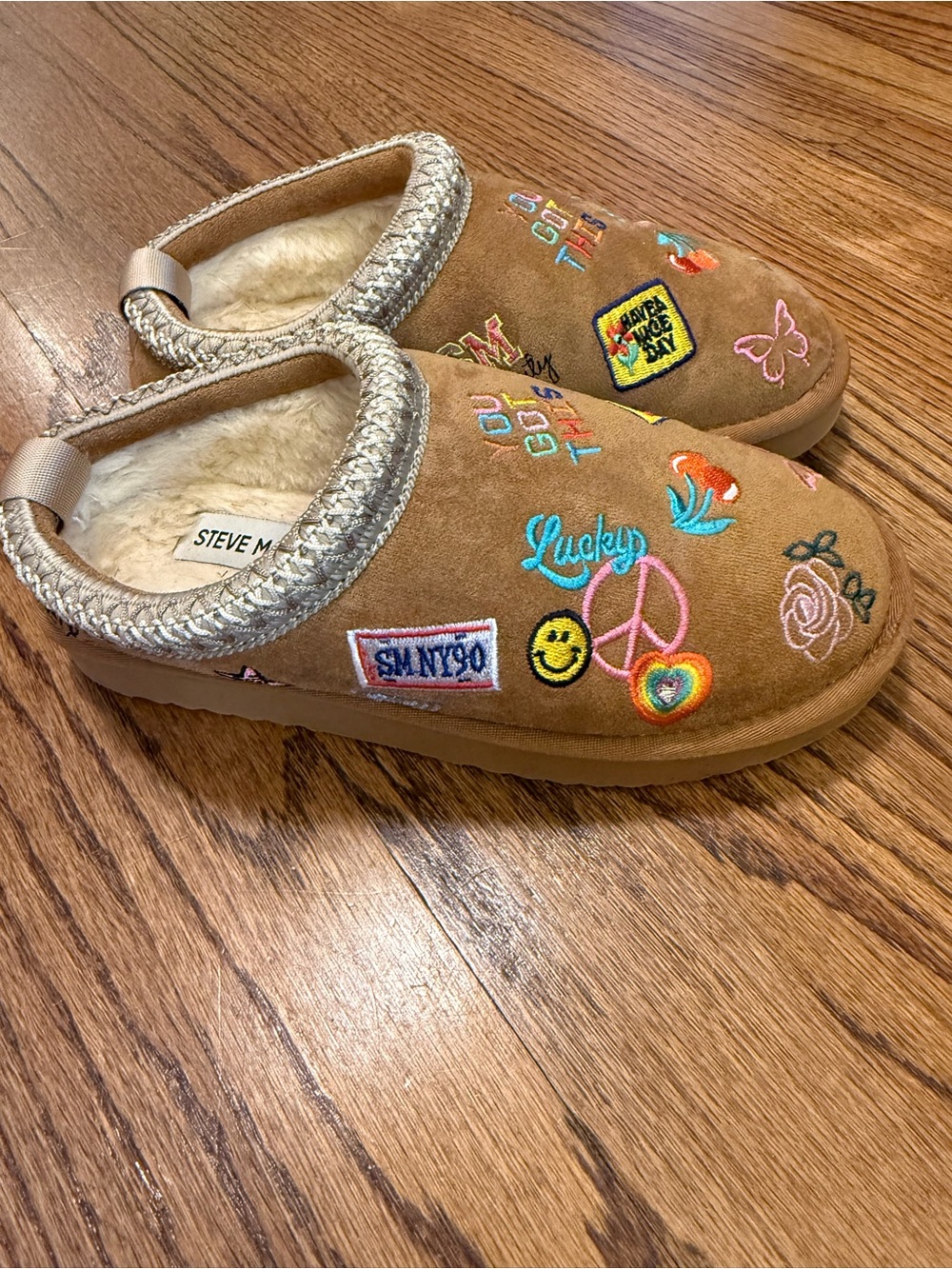 Steve Madden Kids Tan Embroidered Cozy Slip-On Clogs